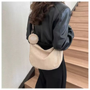 Bolsa de camurça com mini bolsa pingente